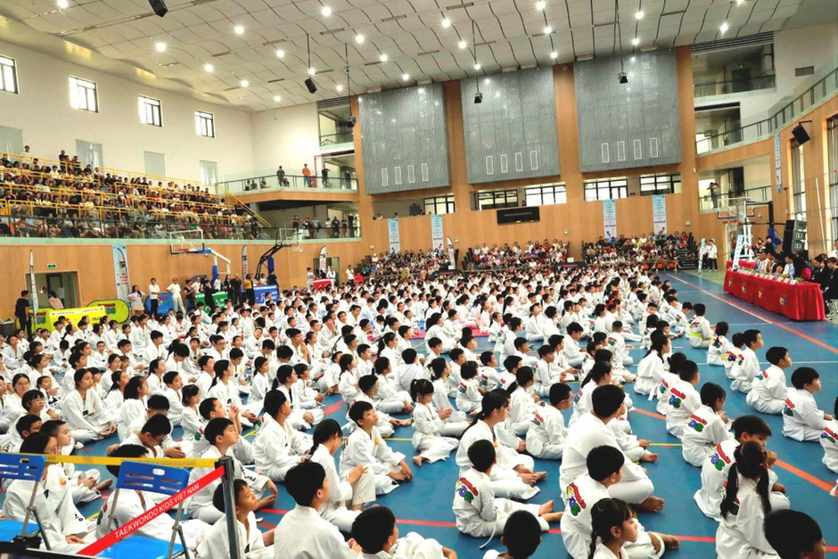 Gần 700 võ sinh thi thăng cấp đai taekwondo tại Hà Nội