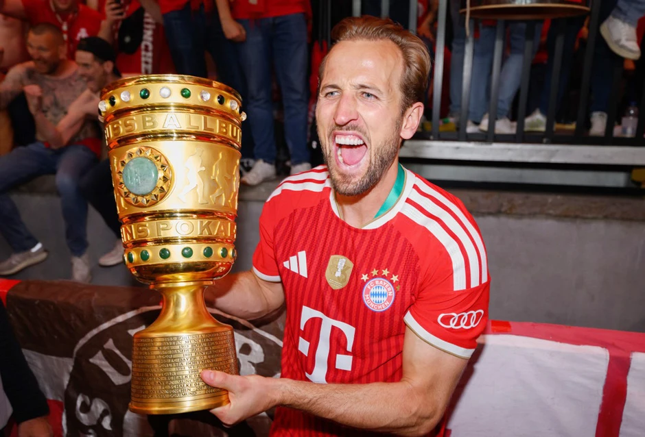 Ghi 61 bàn cho Bayern, Harry Kane nhận thưởng đặc biệt