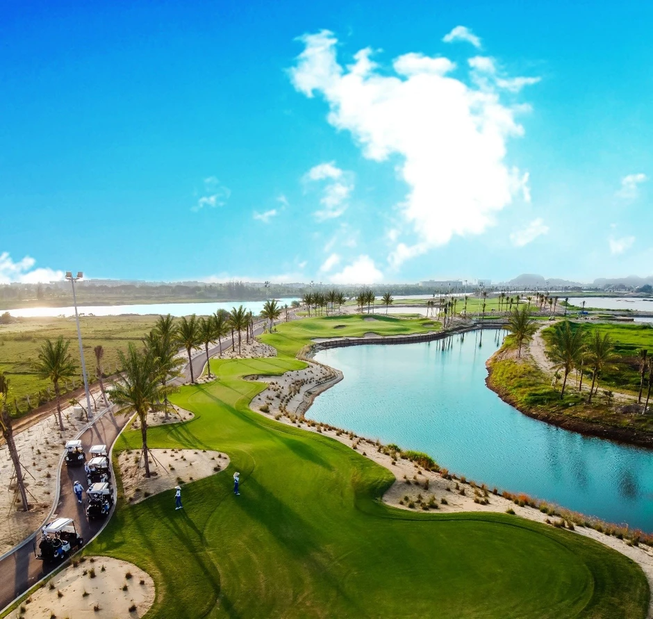 Golden Sands Golf Resort được vinh danh 'Sân golf Links ấn tượng nhất' Golden Sands Golf Resort được vinh danh 'Sân golf Links ấn tượng nhất'