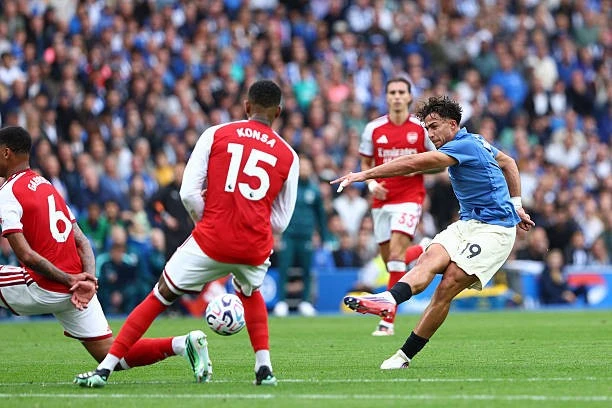 Hạ Arsenal 3-0, Brighton có chiến thắng đậm nhất trong lịch sử đối đầu Hạ Arsenal 3-0, Brighton có chiến thắng đậm nhất trong lịch sử đối đầu