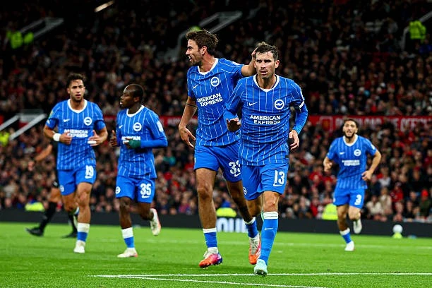 Hạ Arsenal 3-0, Brighton có chiến thắng đậm nhất trong lịch sử đối đầu Hạ Arsenal 3-0, Brighton có chiến thắng đậm nhất trong lịch sử đối đầu