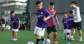 Hà Nội FC ra mắt Trung tâm bóng đá cộng đồng