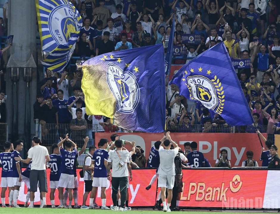 Hà Nội FC thắng trận derby Thủ đô, Công an Hà Nội mất ngôi đầu V.League Hà Nội FC thắng trận derby Thủ đô, Công an Hà Nội mất ngôi đầu V.League