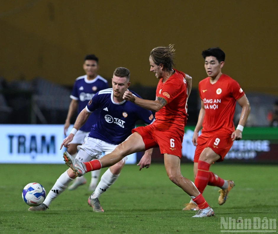 Hà Nội FC thắng trận derby Thủ đô, Công an Hà Nội mất ngôi đầu V.League Hà Nội FC thắng trận derby Thủ đô, Công an Hà Nội mất ngôi đầu V.League