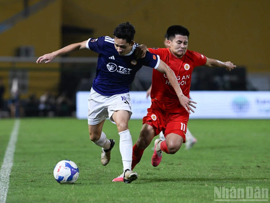 Hà Nội FC thắng trận derby Thủ đô, Công an Hà Nội mất ngôi đầu V.League Hà Nội FC thắng trận derby Thủ đô, Công an Hà Nội mất ngôi đầu V.League