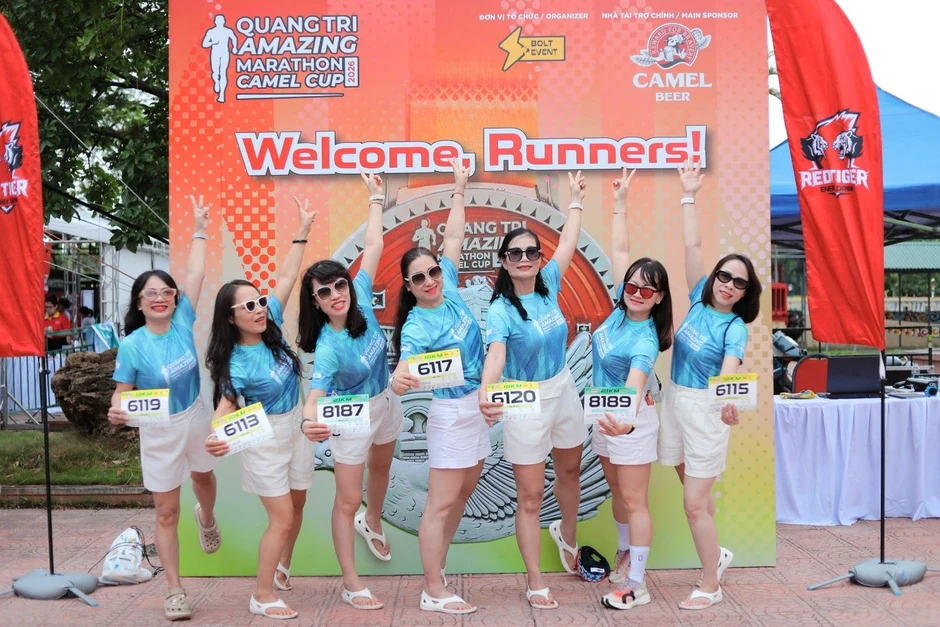 Hàng nghìn vận động viên đổ về Expo của Aqua Warriors & Quảng Trị Amazing Marathon 2026 – Camel Cup Hàng nghìn vận động viên đổ về Expo của Aqua Warriors & Quảng Trị Amazing Marathon 2026 – Camel Cup