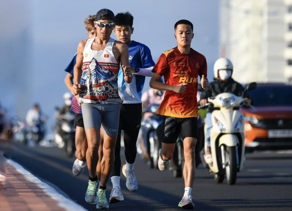 HCV SEA Games Nguyễn Văn Lai 'đánh' giải marathon 'Việt Nam tôi đó 2026' HCV SEA Games Nguyễn Văn Lai 'đánh' giải marathon 'Việt Nam tôi đó 2026'