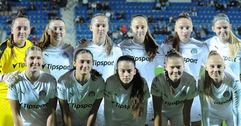 HLV đội bóng Europa League dính án tù vì lén quay cảnh học trò tắm