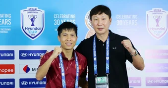HLV Kim Sang Sik đánh giá cao tinh thần và kỷ luật chiến thuật của đội tuyển Việt Nam