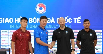 HLV Kim Sang Sik đặt mục tiêu chiến thắng trước Bangladesh
