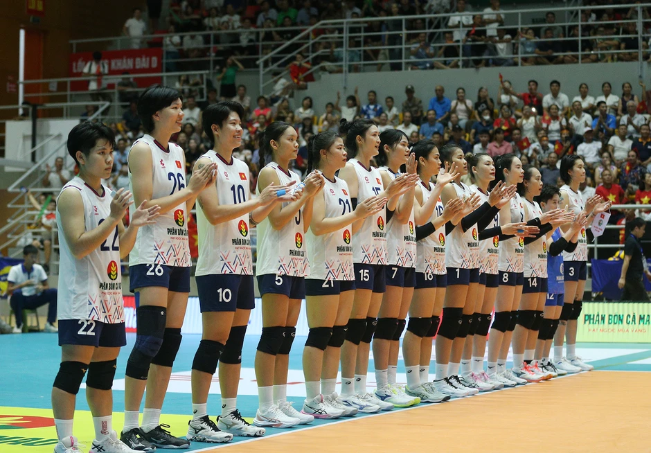 HLV Nguyễn Tuấn Kiệt bất ngờ rút lui ở chặng 2 SEA V Cup 2026 HLV Nguyễn Tuấn Kiệt bất ngờ rút lui ở chặng 2 SEA V Cup 2026