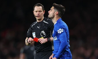 HLV Rosenior thừa nhận Chelsea có vấn đề kỷ luật nghiêm trọng - Báo TinVina
