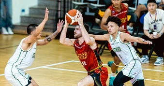 HLV Vũ Thế Cang ra mắt, Saigon Heat đại thắng
