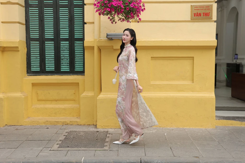 Hoa khôi bóng chuyền Kiều Trinh hạnh phúc bên bạn trai cao 1m92 Hoa khôi bóng chuyền Kiều Trinh hạnh phúc bên bạn trai cao 1m92