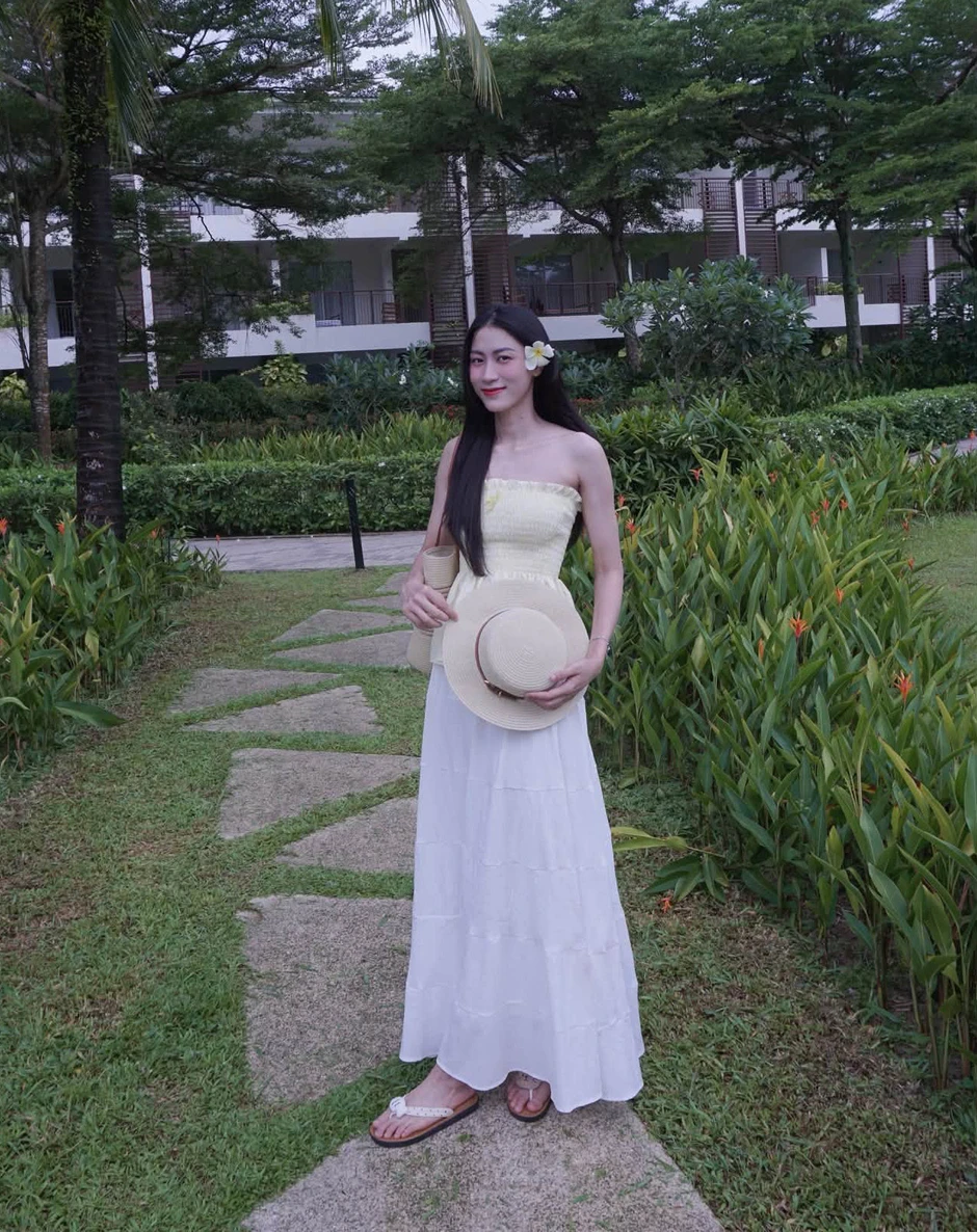 Hoa khôi bóng chuyền Kiều Trinh khoe ảnh cực xinh, chờ ngày tái xuất