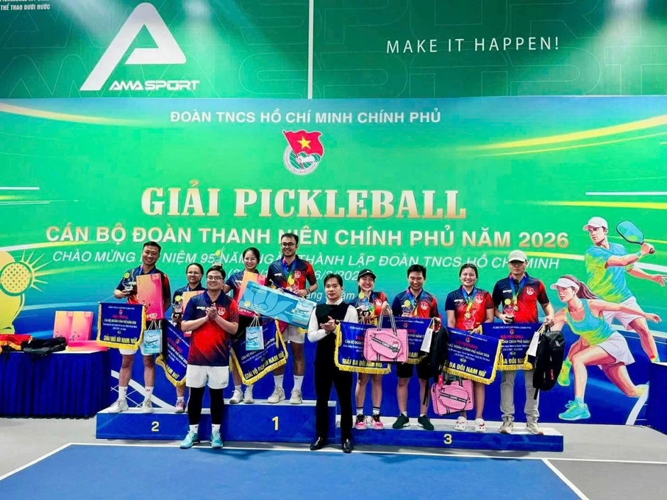 Hơn 100 VĐV tranh tài tại giải Pickleball chào mừng 95 năm thành lập Đoàn Hơn 100 VĐV tranh tài tại giải Pickleball chào mừng 95 năm thành lập Đoàn