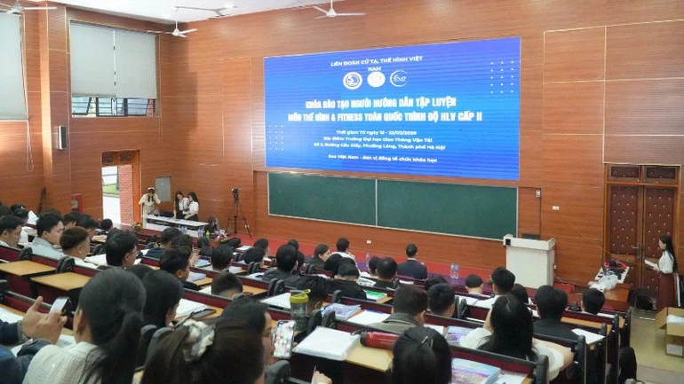Hơn 200 học viên tham gia lớp huấn luyện viên thể hình cấp II tại Hà Nội Hơn 200 học viên tham gia lớp huấn luyện viên thể hình cấp II tại Hà Nội