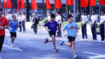 Hơn 6.000 người tham gia Ngày chạy Olympic tại Thành phố Hồ Chí Minh