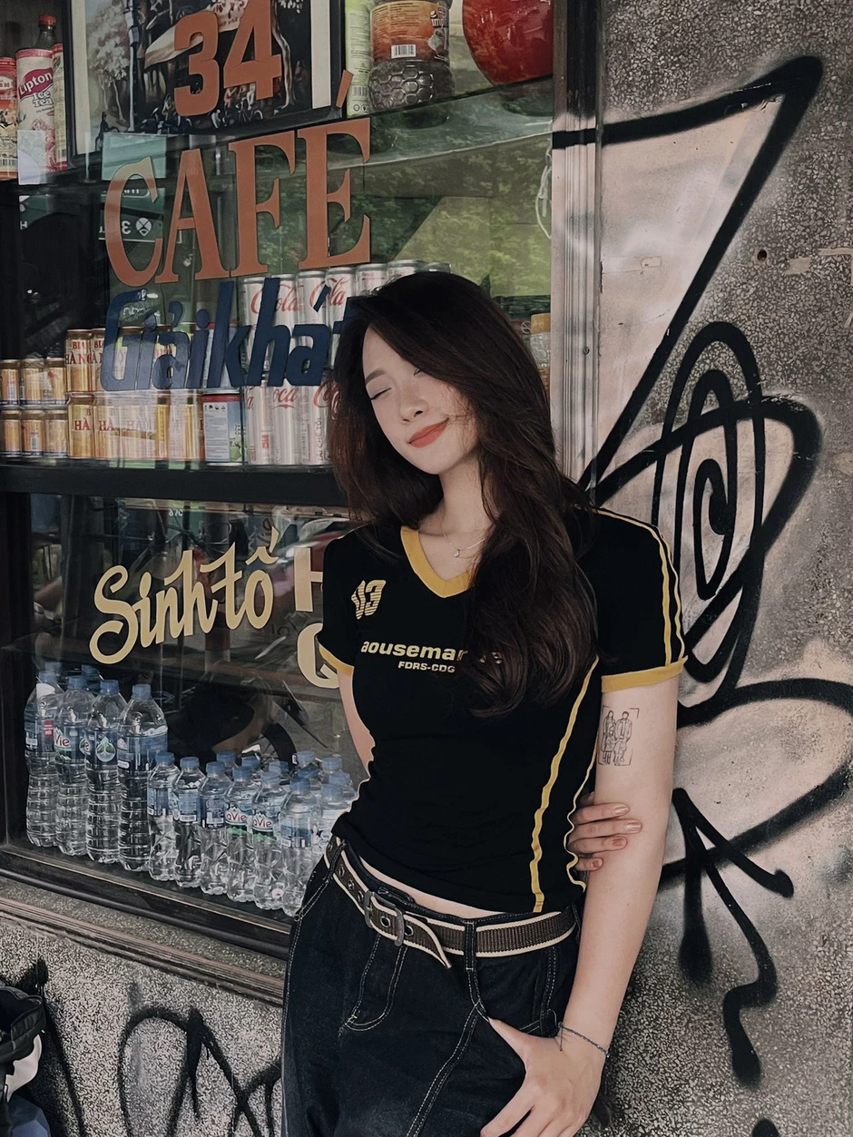 Hotgirl bóng chuyền cao 1m79 gây sốt ở giải VĐQG 2026