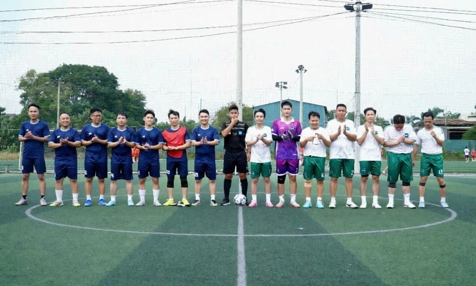 Khai mạc Giải bóng đá chào mừng 30 năm Ngày truyền thống ngành chứng khoán Khai mạc Giải bóng đá chào mừng 30 năm Ngày truyền thống ngành chứng khoán