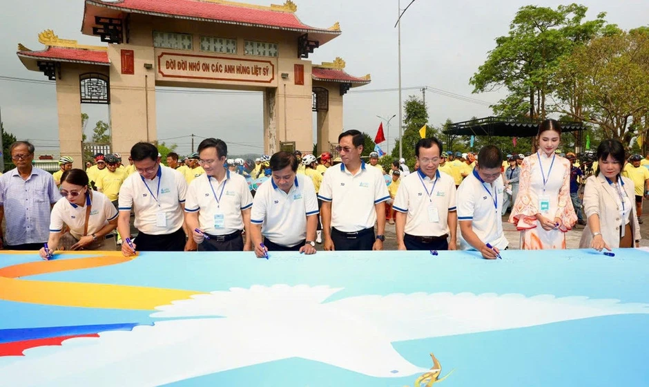 Khai mạc Ngày hội đạp xe vì hòa bình năm 2026 tại Quảng Trị Khai mạc Ngày hội đạp xe vì hòa bình năm 2026 tại Quảng Trị