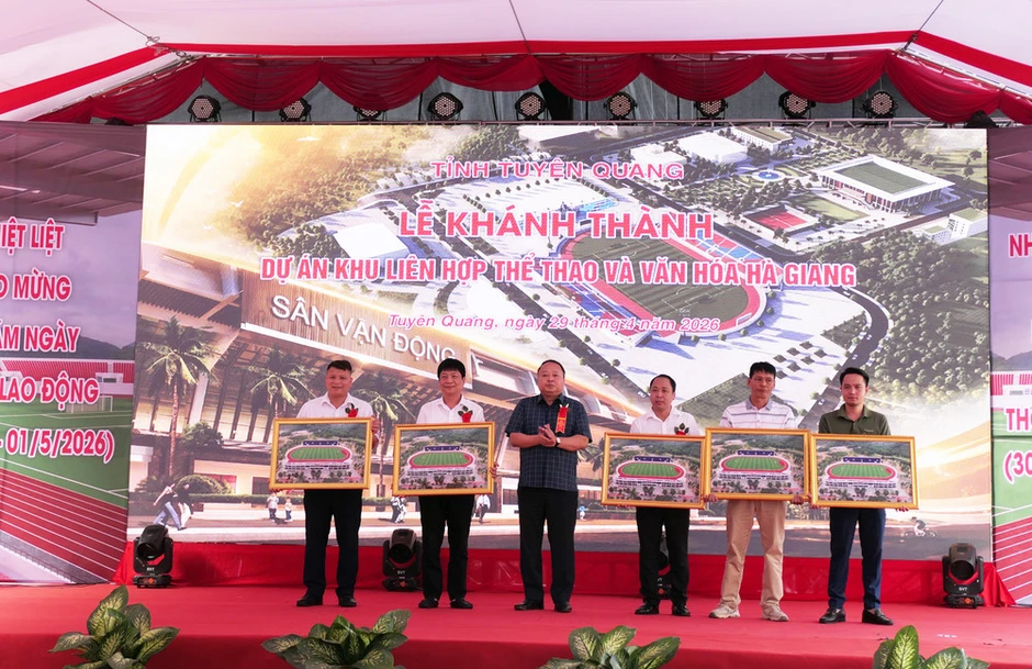 Khánh thành khu liên hợp thể thao lớn nhất tỉnh Tuyên Quang Khánh thành khu liên hợp thể thao lớn nhất tỉnh Tuyên Quang