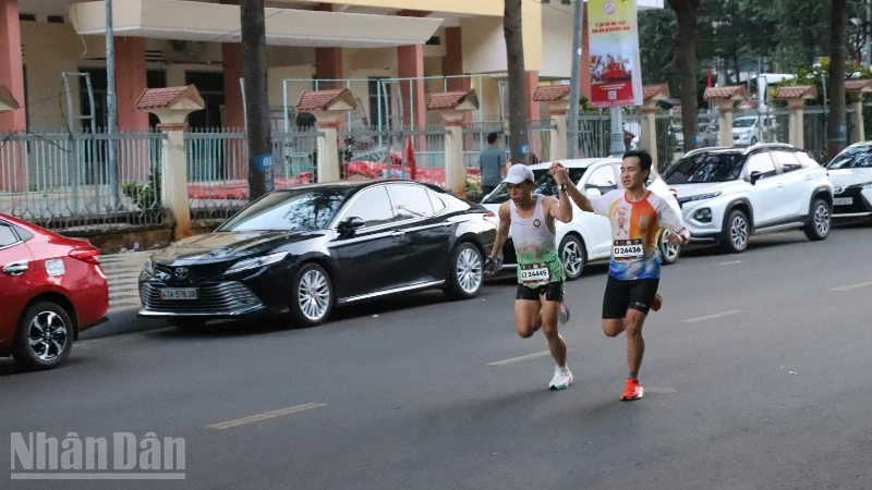 Khoảng 5.000 vận động viên tham gia Giải chạy Buôn Ma Thuột Robusta Half Marathon VTV8 2026 Khoảng 5.000 vận động viên tham gia Giải chạy Buôn Ma Thuột Robusta Half Marathon VTV8 2026