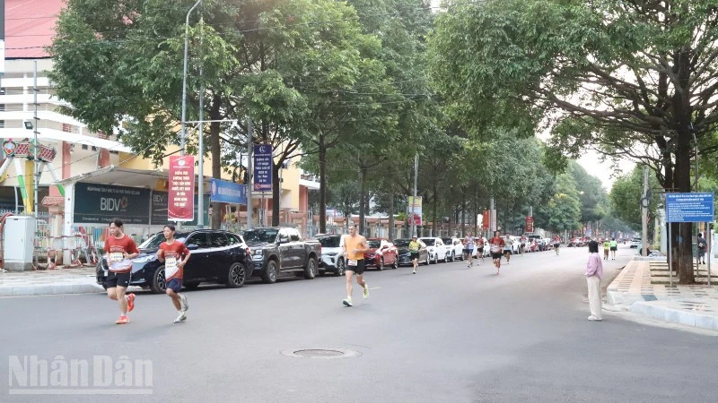 Khoảng 5.000 vận động viên tham gia Giải chạy Buôn Ma Thuột Robusta Half Marathon VTV8 2026 Khoảng 5.000 vận động viên tham gia Giải chạy Buôn Ma Thuột Robusta Half Marathon VTV8 2026