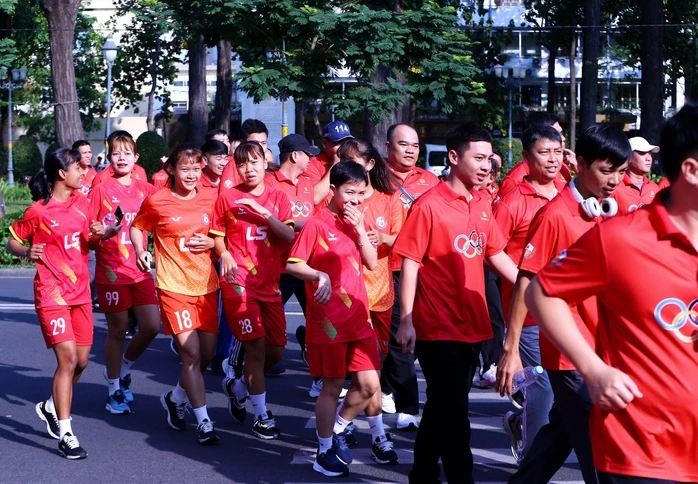 Khoảnh khắc hấp dẫn ở Ngày chạy Olympic vì sức khỏe toàn dân Khoảnh khắc hấp dẫn ở Ngày chạy Olympic vì sức khỏe toàn dân