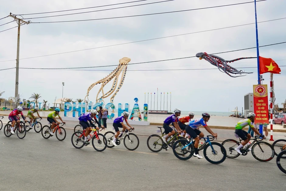 Kịch tính đường đua Phan Thiết – Vũng Tàu: nóng bỏng cuộc chiến giải đồng đội