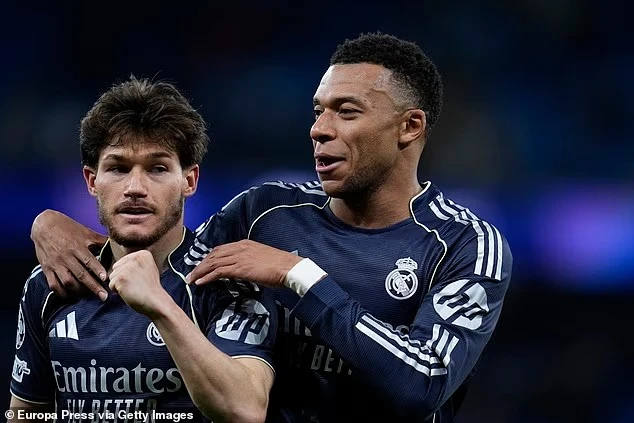 Klopp nổi giận trước tin đồn vô lý Klopp nổi giận trước tin đồn vô lý