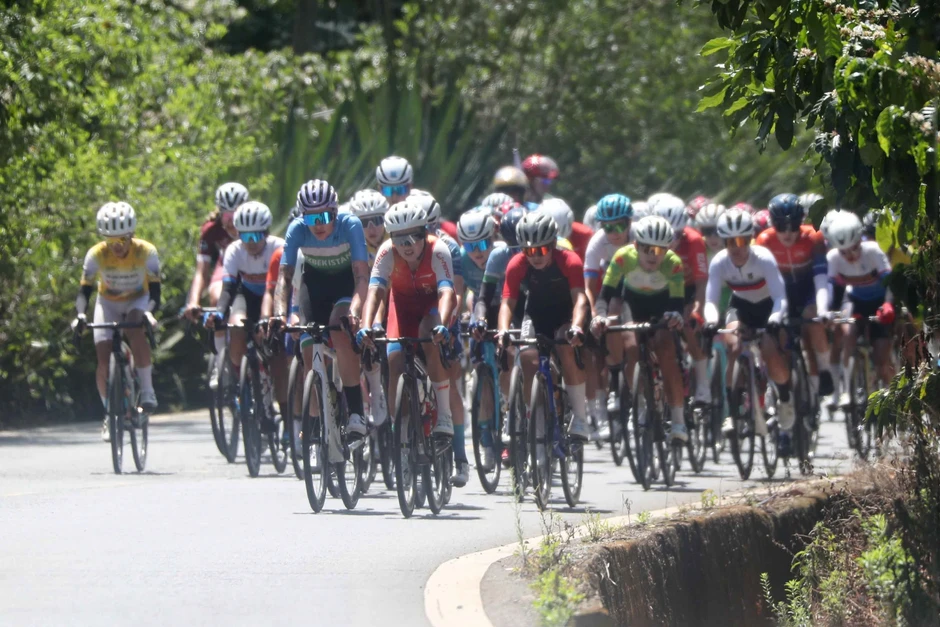 Komina Marina đoạt cú đúp chung cuộc Giải Biwase Tour of Vietnam 2026 Komina Marina đoạt cú đúp chung cuộc Giải Biwase Tour of Vietnam 2026