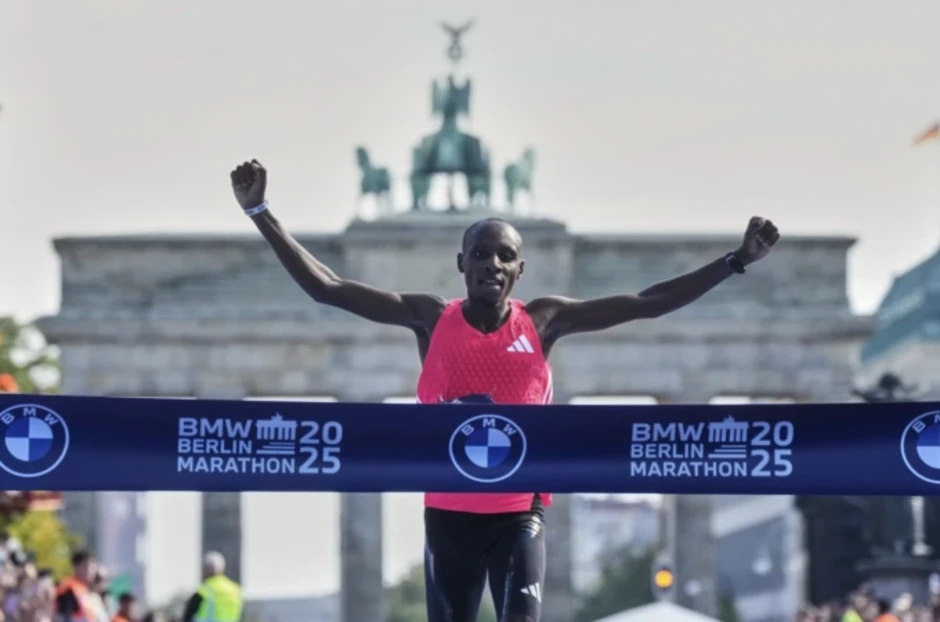 Kỷ lục gia Sawe tái xuất tại Berlin Marathon - Báo TinVina