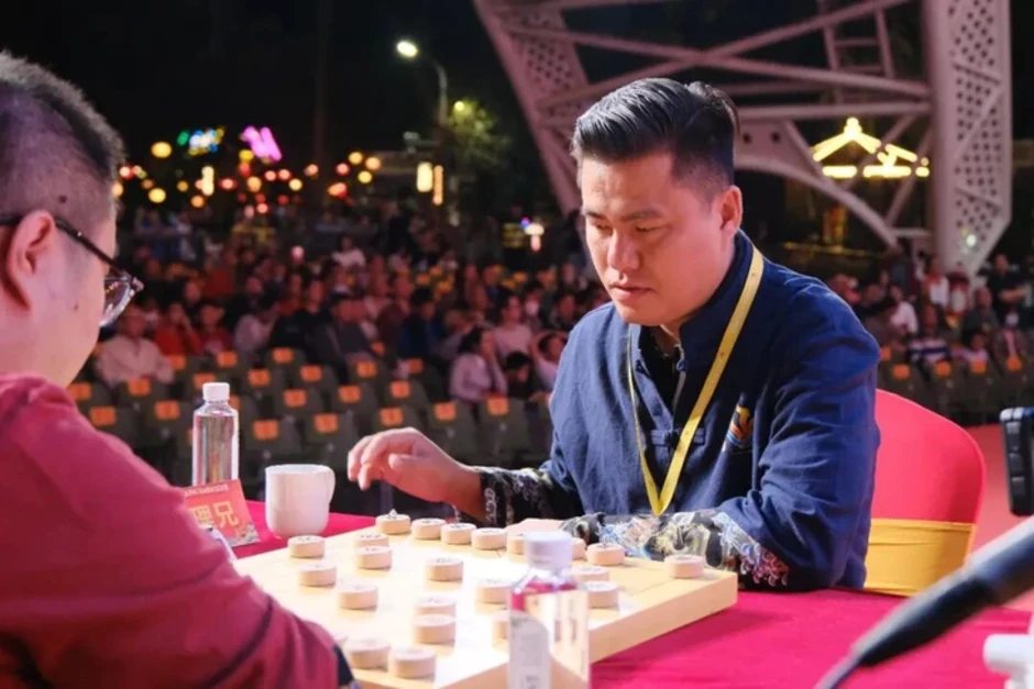 Làng cờ Trung Quốc cảm thán: 'Nước cờ Lại Lý Huynh không thâm sâu nhưng tìm được ai thắng anh ấy?' Làng cờ Trung Quốc cảm thán: 'Nước cờ Lại Lý Huynh không thâm sâu nhưng tìm được ai thắng anh ấy?'