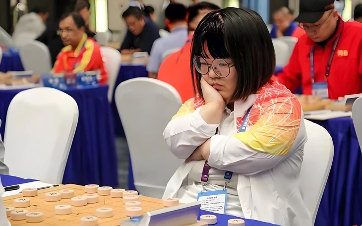 Làng cờ tướng Trung Quốc thay đổi thái độ với Lại Lý Huynh Làng cờ tướng Trung Quốc thay đổi thái độ với Lại Lý Huynh