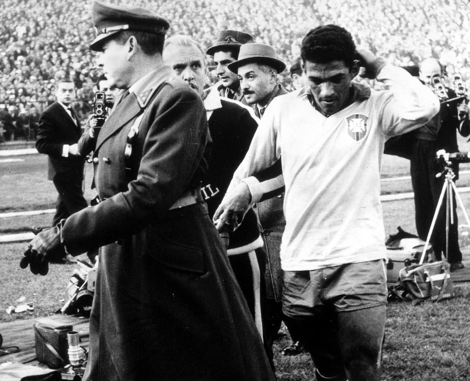 Lịch sử World Cup 1962: Người thay thế ‘Vua bóng đá’ giữ ngai vàng Lịch sử World Cup 1962: Người thay thế ‘Vua bóng đá’ giữ ngai vàng