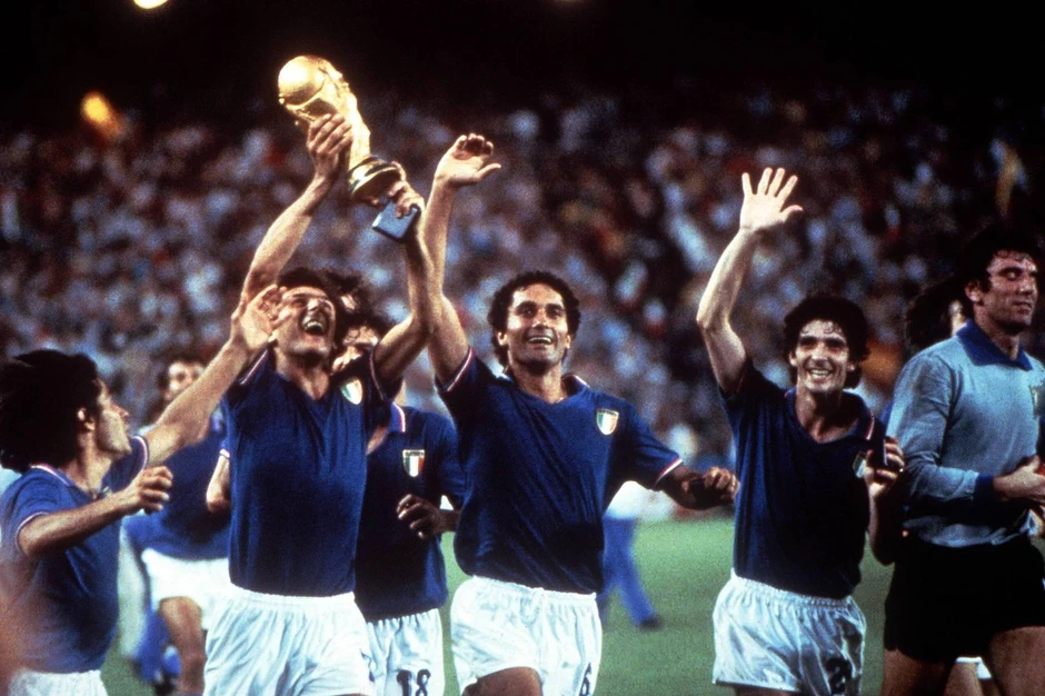 Lịch sử World Cup 1982: Paolo Rossi, người hùng thay đổi tiến trình lịch sử Lịch sử World Cup 1982: Paolo Rossi, người hùng thay đổi tiến trình lịch sử