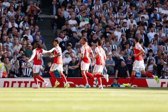 Lịch thi đấu Premier League cuối tuần: Arsenal gây sức ép lên Man City, thôi rồi Tottenham… Lịch thi đấu Premier League cuối tuần: Arsenal gây sức ép lên Man City, thôi rồi Tottenham…