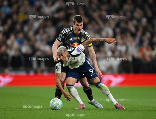Lịch thi đấu vòng cuối giải Ngoại hạng Anh: Tottenham lo trụ hạng, kỷ lục chờ Bruno Lịch thi đấu vòng cuối giải Ngoại hạng Anh: Tottenham lo trụ hạng, kỷ lục chờ Bruno