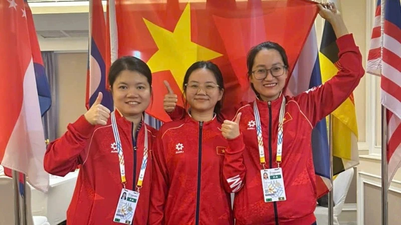 Liên đoàn Cờ Việt Nam có ý định mời lại 2 nữ kỳ thủ vào đội tuyển quốc gia Liên đoàn Cờ Việt Nam có ý định mời lại 2 nữ kỳ thủ vào đội tuyển quốc gia