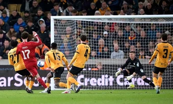 Liverpool đòi nợ Wolves ở Cup FA