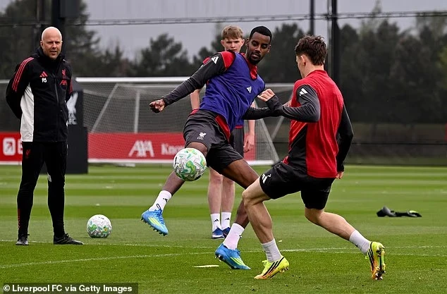 Liverpool nhận một cú sốc lớn trước trận đấu với MU Liverpool nhận một cú sốc lớn trước trận đấu với MU
