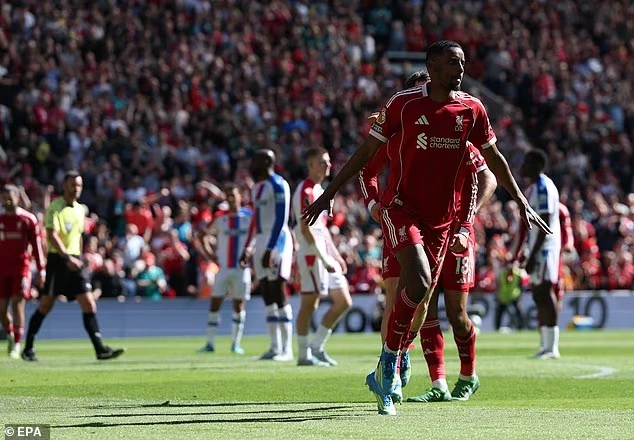 Liverpool nhận một cú sốc lớn trước trận đấu với MU Liverpool nhận một cú sốc lớn trước trận đấu với MU