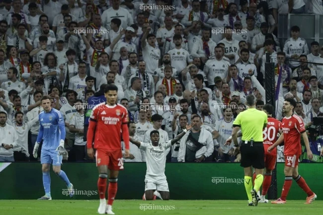 Luật mới ở World Cup thay đổi bóng đá thế giới Luật mới ở World Cup thay đổi bóng đá thế giới