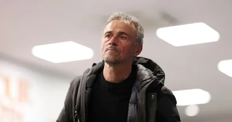 Luis Enrique đàm phán với PSG giữa tin đồn gia nhập MU
