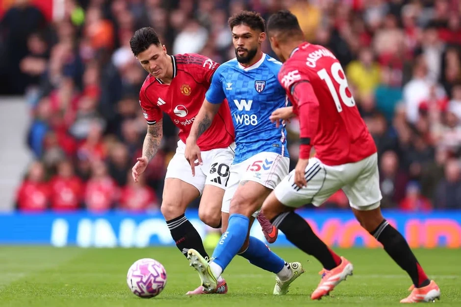 Lý do Casemiro và Sesko vắng mặt trong trận MU hòa Sunderland Lý do Casemiro và Sesko vắng mặt trong trận MU hòa Sunderland