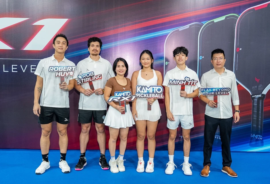 Lý Hoàng Nam ‘tiếp lửa’ cho Minh ‘Tít’, Rob Stirling và Robert Huy ở RX1 Cup Lý Hoàng Nam ‘tiếp lửa’ cho Minh ‘Tít’, Rob Stirling và Robert Huy ở RX1 Cup