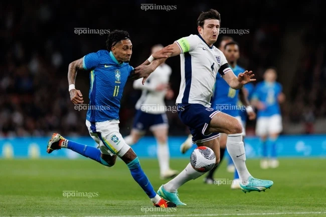 Maguire sốc nặng khi bị gạch tên khỏi tuyển Anh đá World Cup Maguire sốc nặng khi bị gạch tên khỏi tuyển Anh đá World Cup