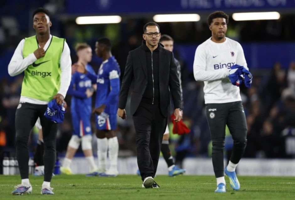 Man Utd thắng Chelsea, tiến sát suất Champions League - Báo TinVina