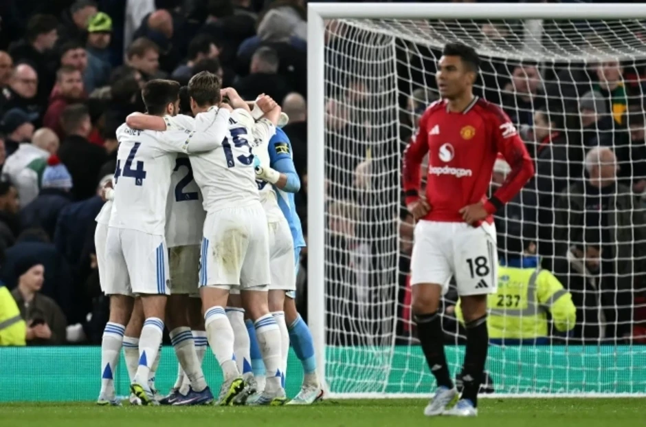 Man Utd thua sốc Leeds ngay tại Old Trafford - Báo TinVina Man Utd thua sốc Leeds ngay tại Old Trafford - Báo TinVina